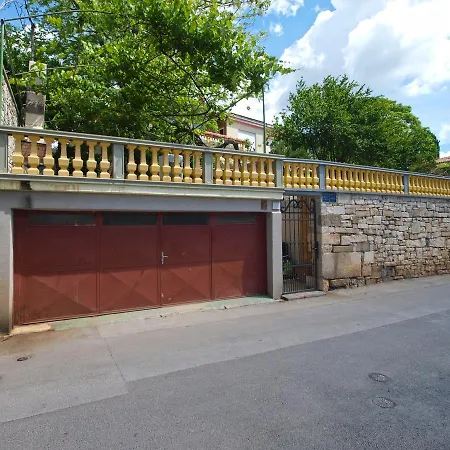 Branko 1645 Appartamento Pola