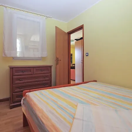 Branko 1645 Appartamento Pola
