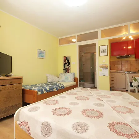 Appartamento Branko 1645 Pola